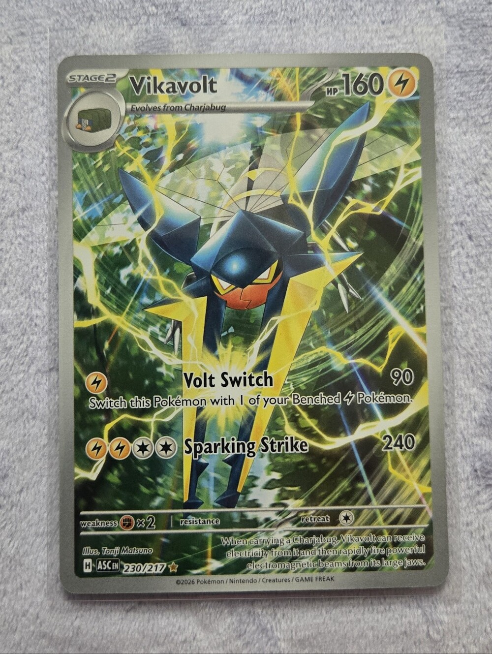 Vikavolt Pokémon Vivid Holo Card - Electric Stage 2